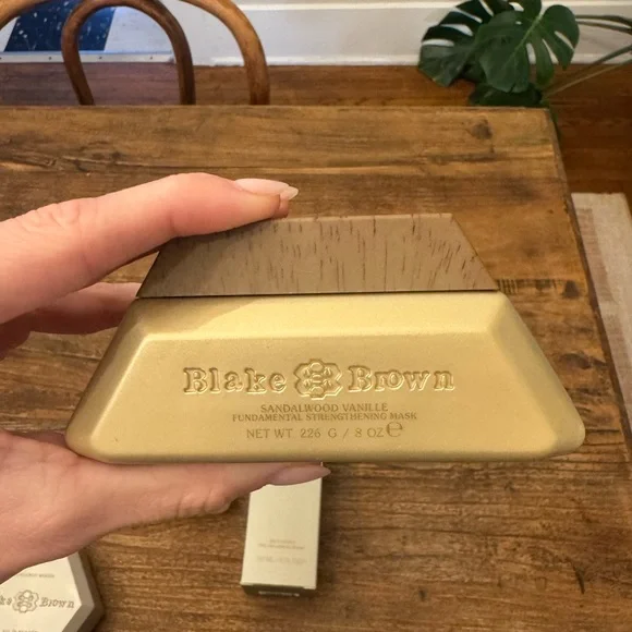 Blake Brown Hair Care Bundle - Picture 3 of 5